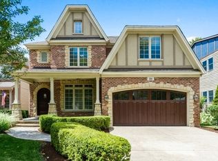 254 N Ridgeland Ave, Elmhurst, IL 60126