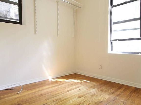 2nd image of 438 E 9th St APT 8