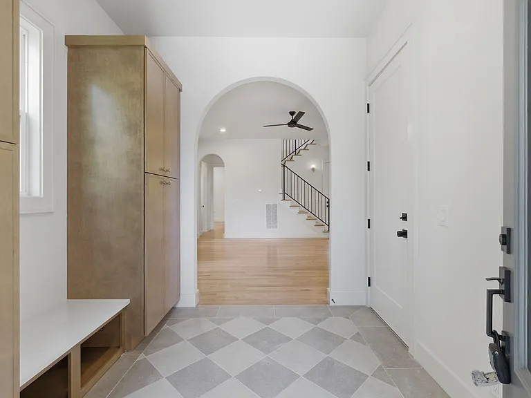 1703A Jeans Ct — Photo 3