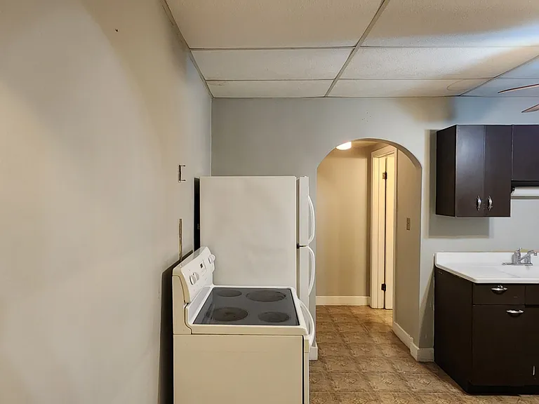 613 Avenue G #A — Photo 5
