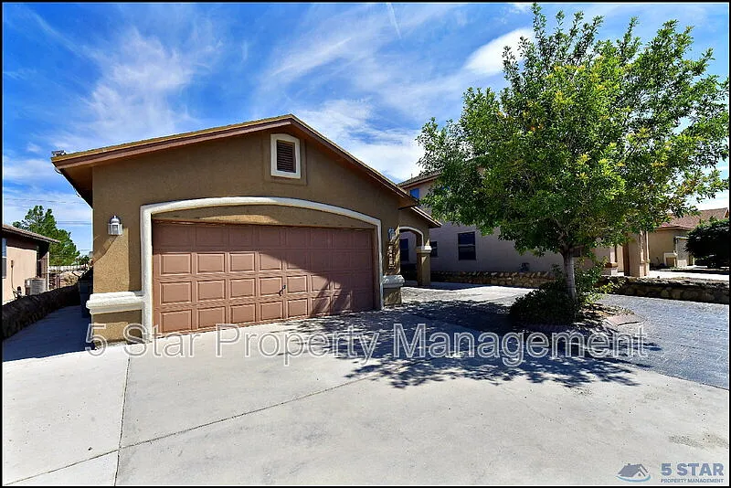 3 bed, 2.0 bath, 1330 sqft, $1,785 — Photo 4