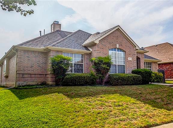 2nd image of 518 Castleford Dr