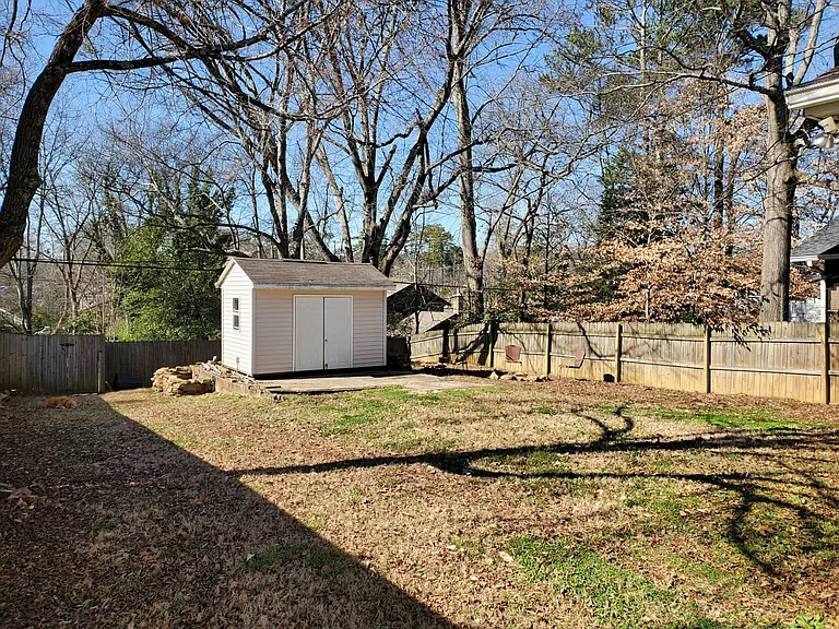 410 Woodland Dr — Photo 20