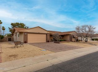 11092 W Burntwood Dr, Sun City, AZ 85351