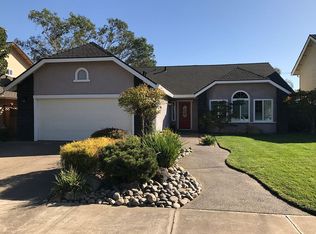 462 Yokuts Dr, Lodi, CA 95240