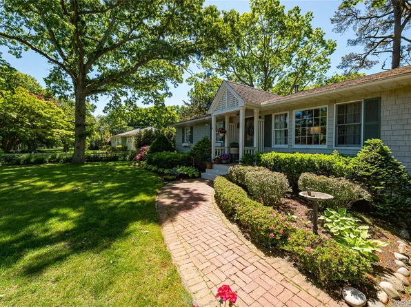 816 Blair Street, Bohemia, NY 11716