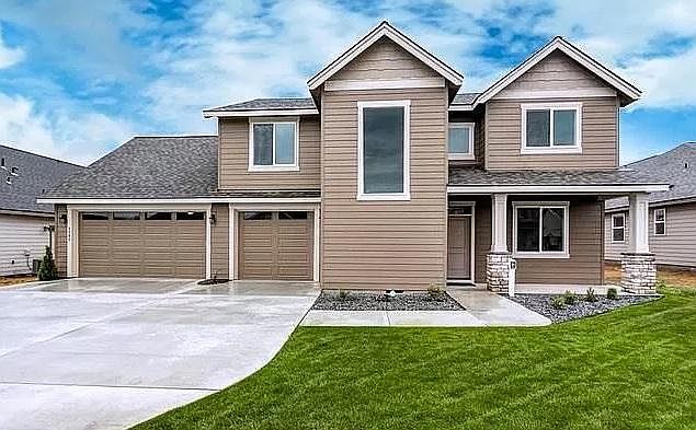 1st image of 215 Champagne Way