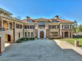 233 Springfield Ave, Summit, NJ 07901