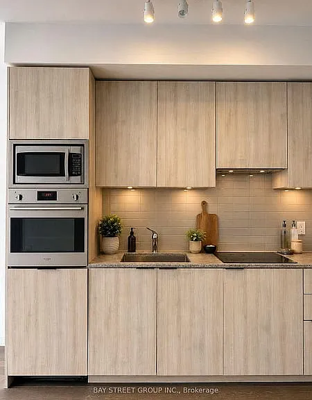 11 Wellesley St W #408 — Photo 31