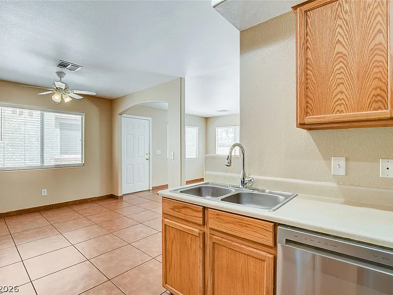 3290 Dragon Fly St — Photo 21