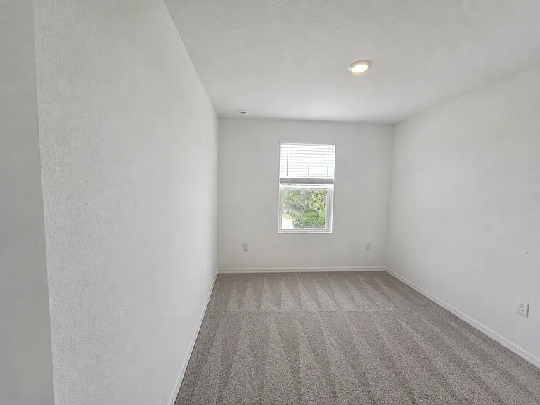 11946 Glenside Ter — Photo 10