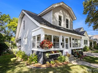 1517 Pine Ave NW, Grand Rapids, MI 49504