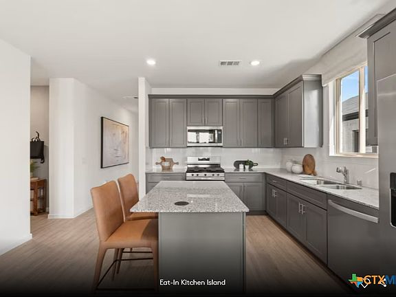 5th image of 1116 Bandera Ct