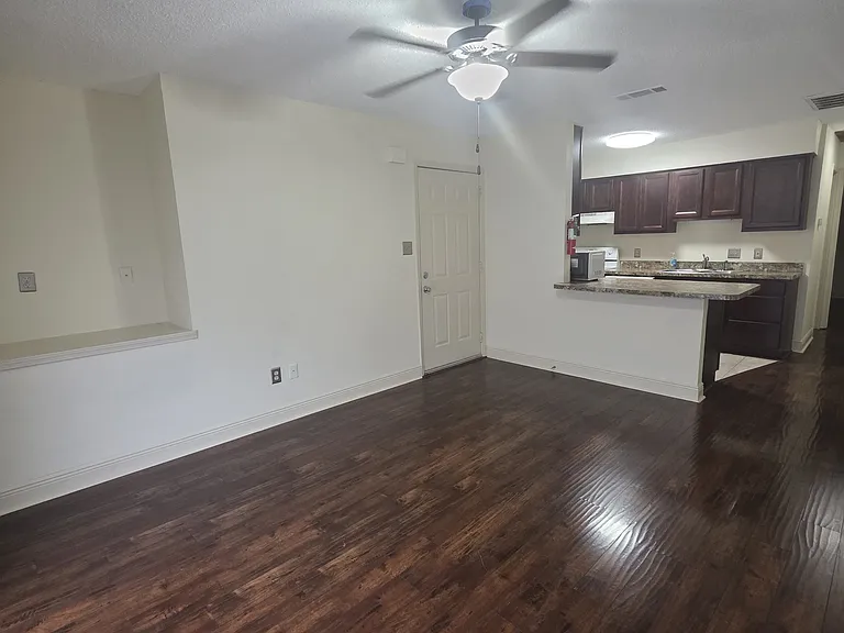 4780 Pontchartrain Dr #117 — Photo 2
