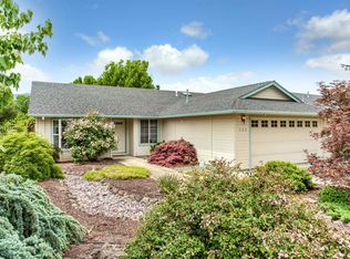 560 C St, Phoenix, OR 97535
