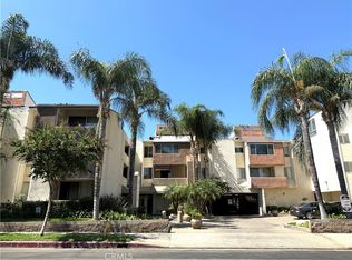 5325 Newcastle Ave, Encino, CA 91316
