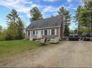 43 Grange Store Rd, Pittston, ME 04345