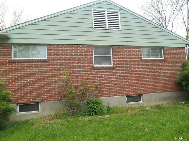 2nd image of 7921 Westover Pl