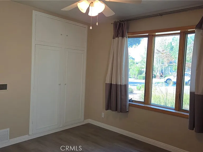 422 Bond St #1 — Photo 10