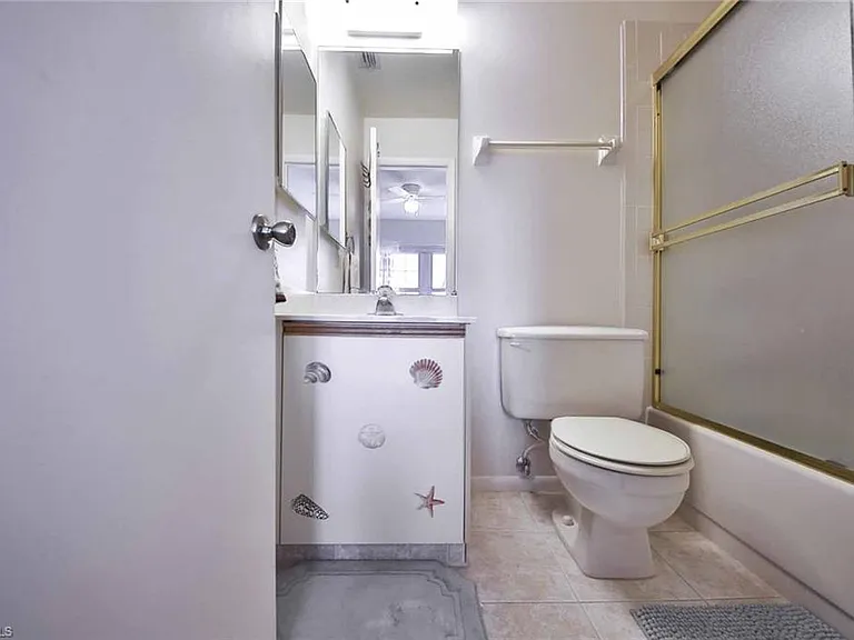 68 Marco Villas Dr #R-5 — Photo 12