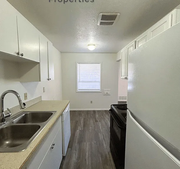 36 Mountain Dr — Photo 4