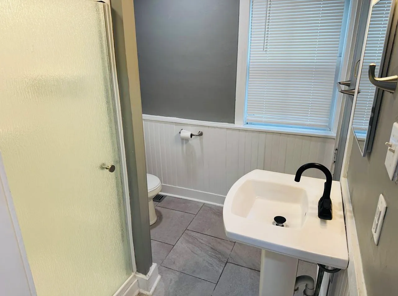 2 bed, 1050 sqft, $1,150 — Photo 4