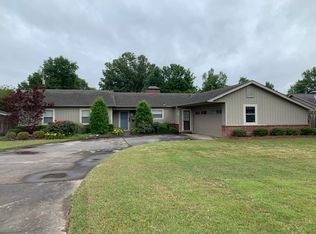 1111 E 21st St, Stuttgart, AR 72160