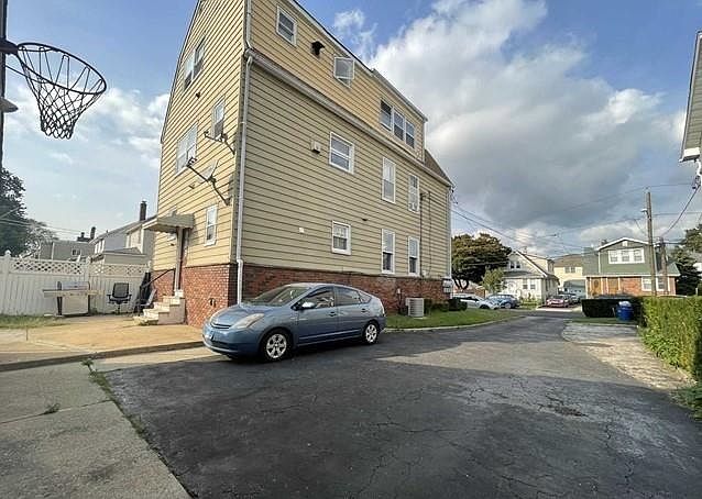 2nd image of 21 Hendel Ave #1