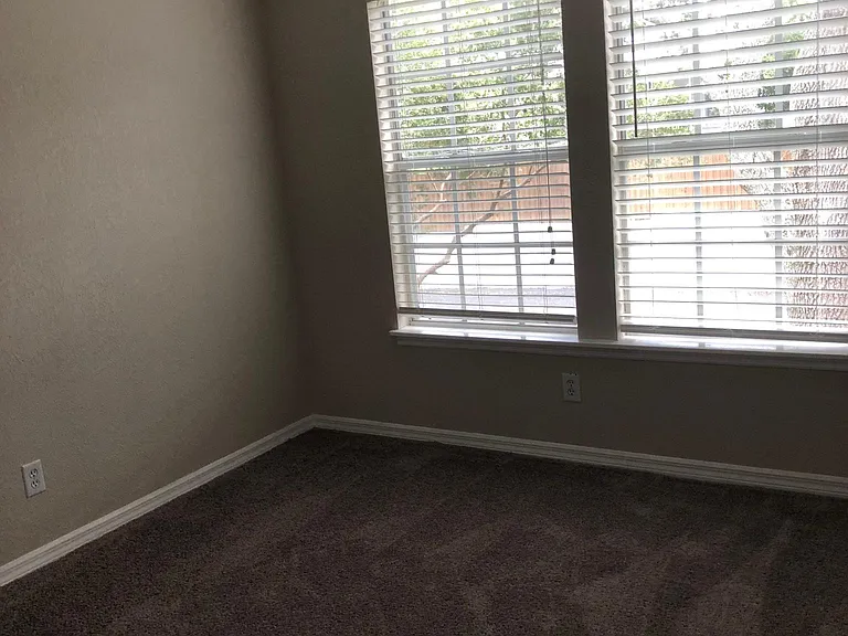 3274 Haviland Ct — Photo 2