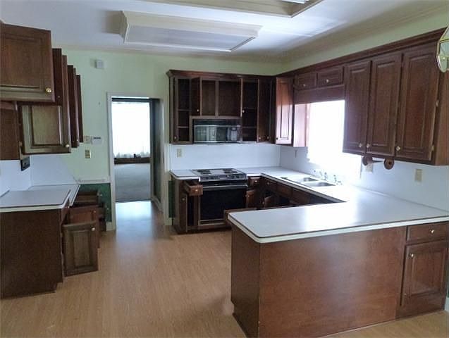 2nd image of 4531 Weldon Dr