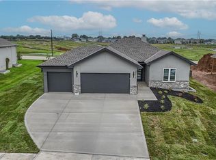 24612 W 60th Ter, Shawnee, KS 66226