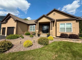 8876 Lombardi Dr, Cicero, NY 13039