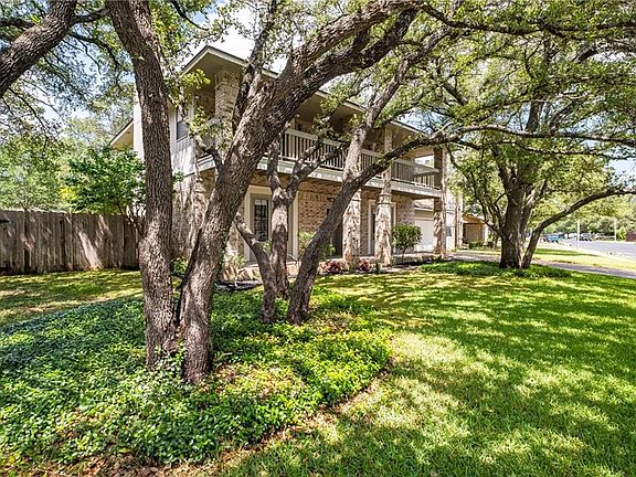 2nd image of 13228 Briar Hollow Dr