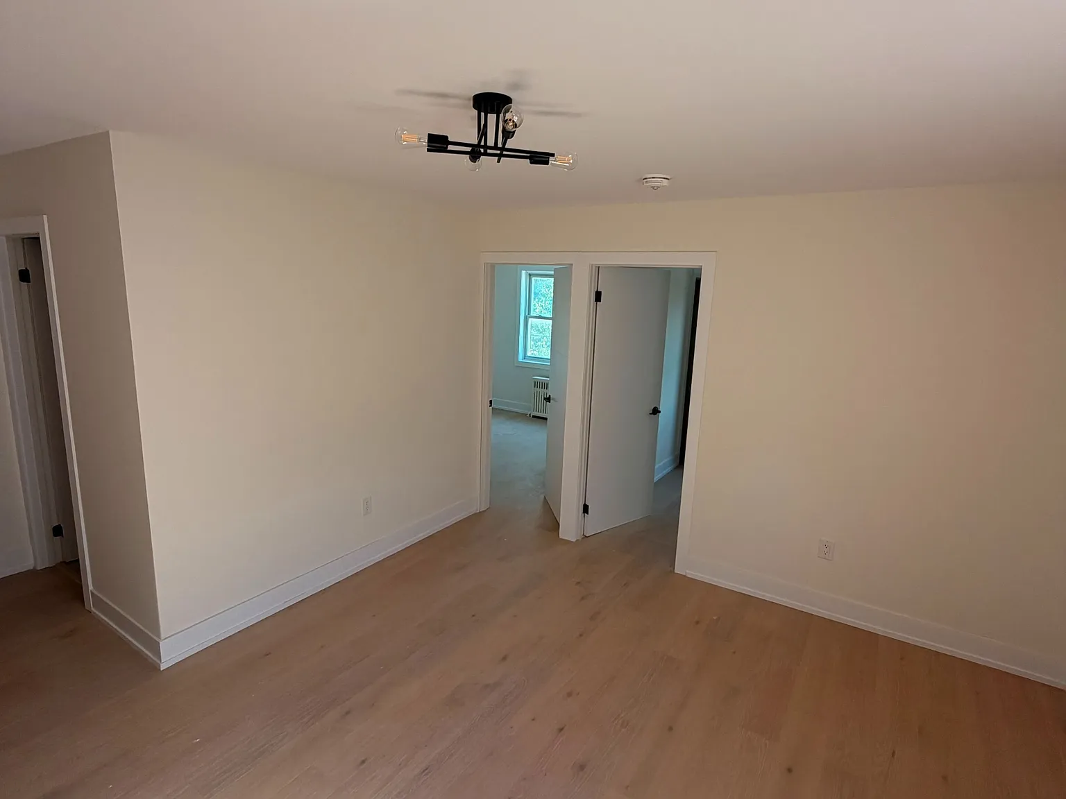 2 bed, $2,400 — Photo 3