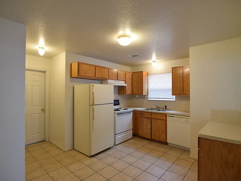 3302 Hereford Ln, Killeen — Photo 7