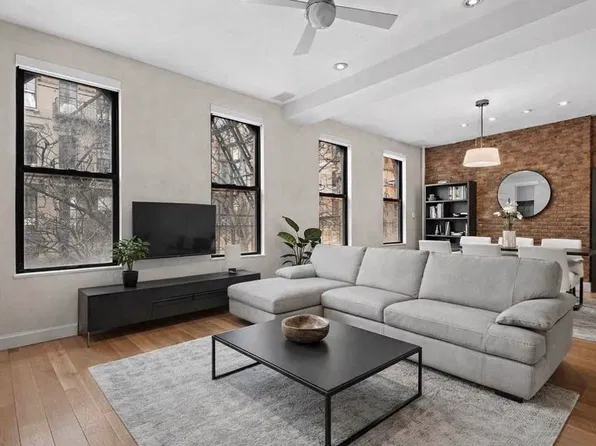 305 East 91st Street image 1 of 9