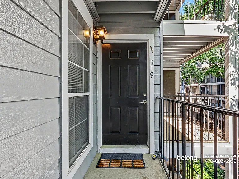 319 Granville Ct — Photo 12