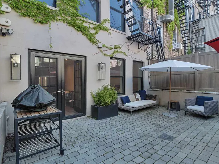 808 Washington St #GARDEN LEVEL — Photo 16