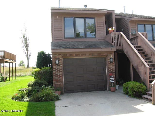 1st image of 202 Harbor Dr #68