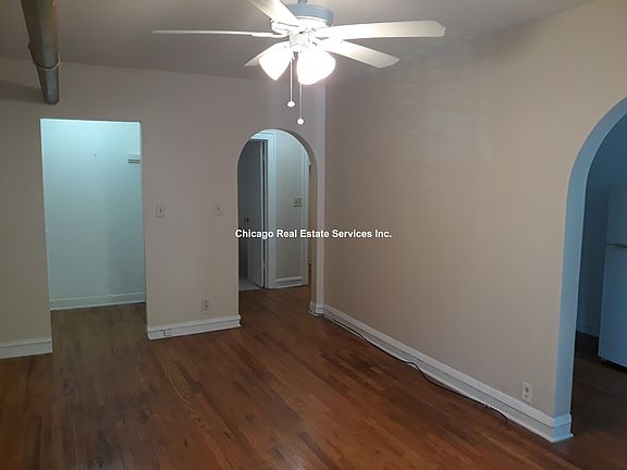 2nd image of 1145 W Morse Ave