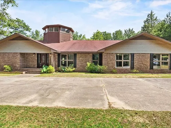 1843 Kolb Rd, Sumter, SC 29154