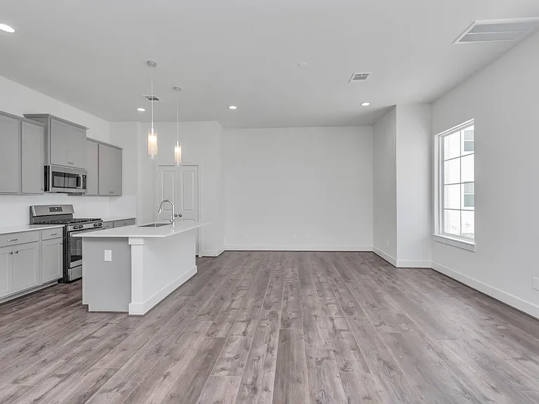 2011 E Bauer Dr — Photo 12