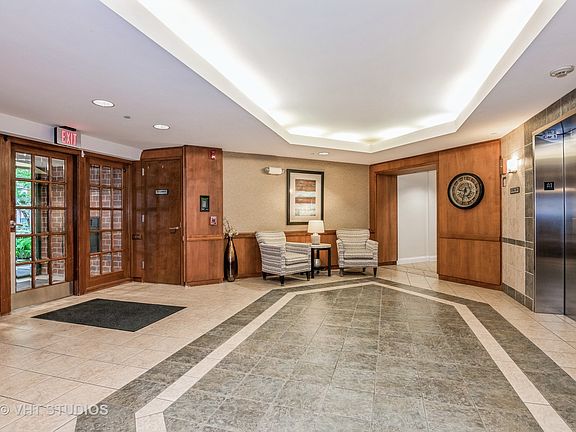 3rd image of 865 E 22nd St APT 428