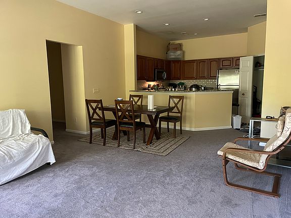 3rd image of 2860 S Knightsbridge Cir #2860