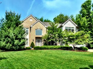 20617 Morar Cir, Strongsville, OH