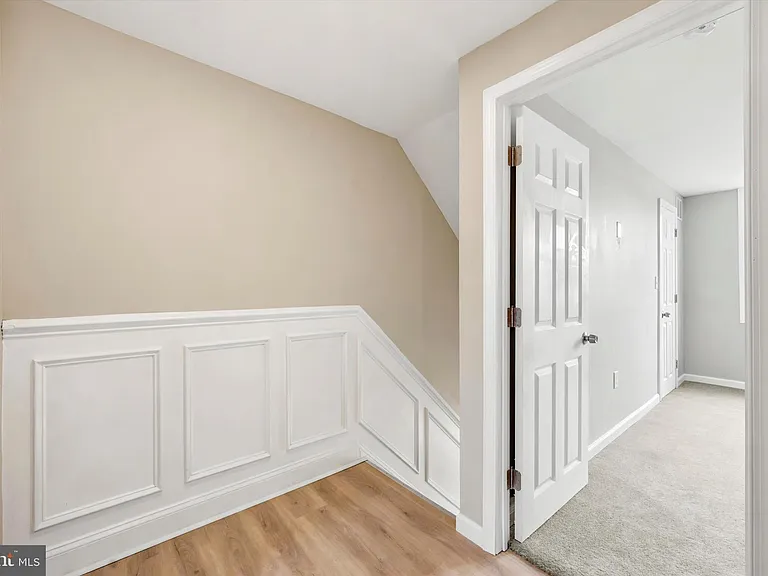 925 Maple Ave — Photo 12