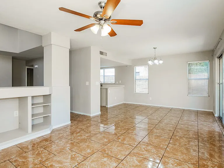 4124 E Anderson Dr — Photo 8