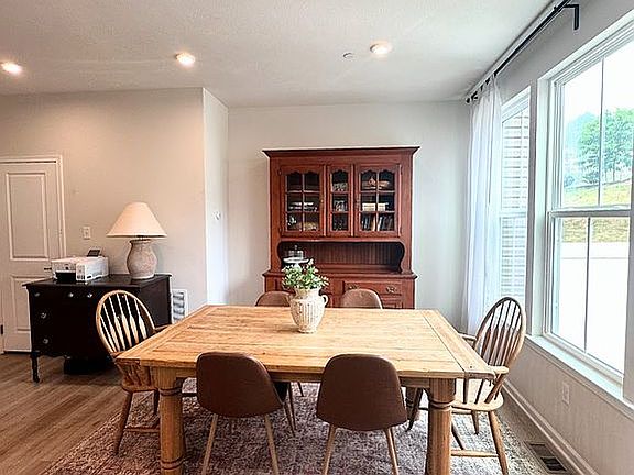 Dining 13x17