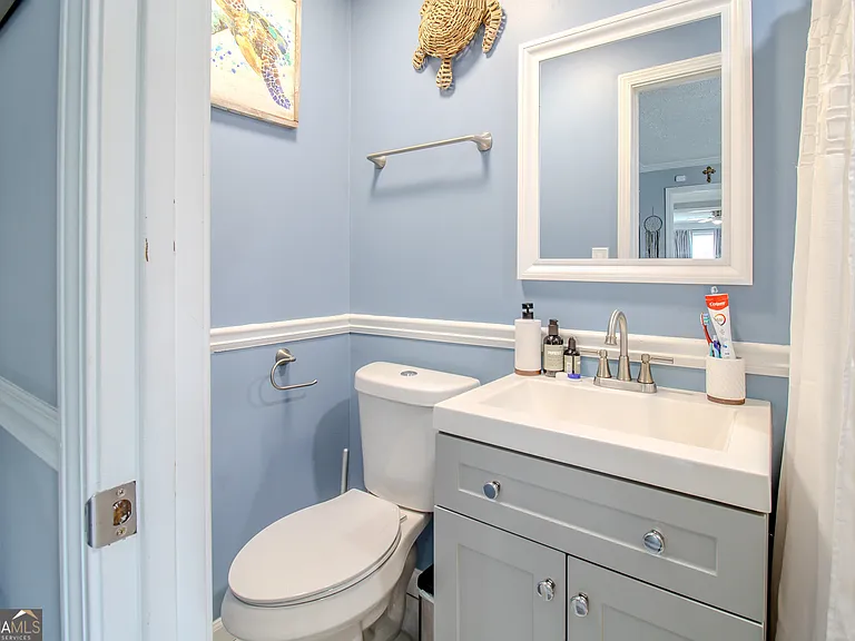 579 Lynmore Ave — Photo 19