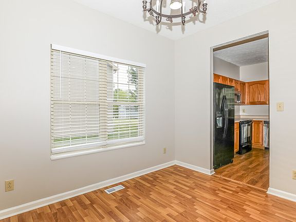 5th image of 1690 Alder Rd
